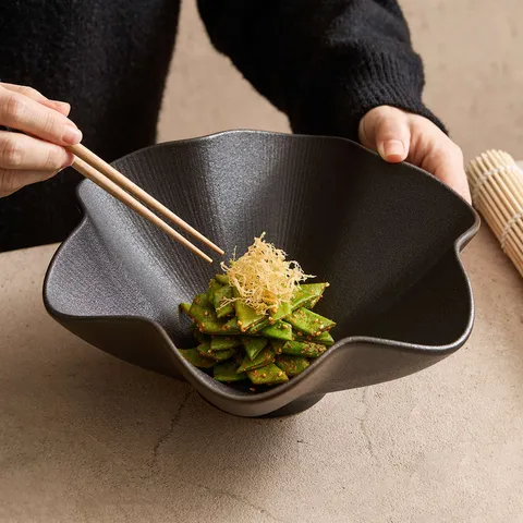 Modern Minimalist Ceramic Plum Blossom Shape Bowl Sand Textured Line Pattern Large Soup Noodle Basin Advanced Feel Tableware For Home Restaurant