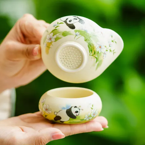 Ensemble Filtre à Thé en Céramique Panda Séparateur Thé-Eau Avec Tasse Gongdao en Verre Accessoires de Thé Panda pour Maison Bureau Cadeau
