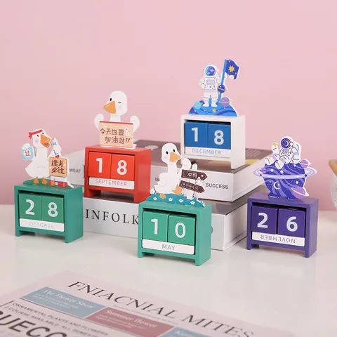 Hölzerner Ewiger Kalender Süße Cartoon Ente Schreibtischdekoration Schüler Arbeitszimmer Tischkalender Kreative Heim Büro Dekoration