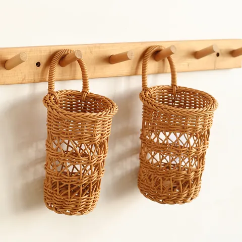 Rattan Storage Hanging Basket Kitchen Garlic Storage Organizer Woven Wall Mounted Basket For Bathroom Kitchen Home Decor