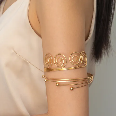 Minimalistiko Epitexio Brachiolio Epitexio Anoihto Mansteta Kardia Petalouda Margarita Stras Moda Gynaikeia