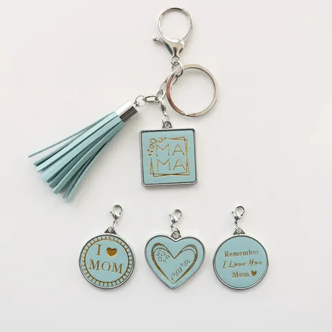 Porte-clés en Cuir avec Lettre et Gland Ensemble de Quatre Pièces Anneau de Clés Imprimé MAMA Cadeau de Festival pour Femmes