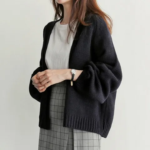 Γυναικείο Casual Monόhromo Fardesy Giameraki V-Laimokopsi Makry Maniki Cardigan Pullover Moda Plekta Fthinoporo Cheimona