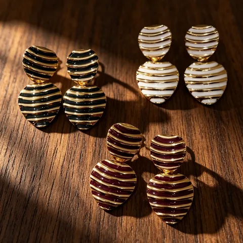 French Vintage Retro Enamel Stripe Spliced Heart Stud Earrings Alloy Geometric Fashion Jewelry For Women Party Gift