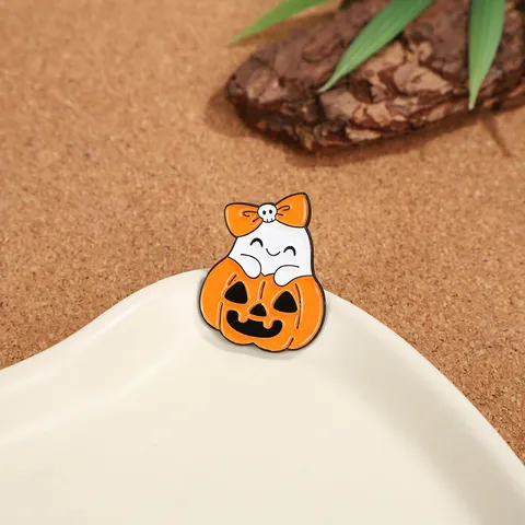 Halloween Spook Broche Schattige Cartoon Metaal Badge Geëmailleerde Reversspeld Voor Kleding Rugzak Kleding Decor Sieraden