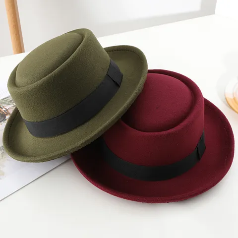 British Style Felt Fedora Hat For Women Men Vintage Jazz Hat With Black Ribbon Band Round Crown Flat Top Fashion Accessory