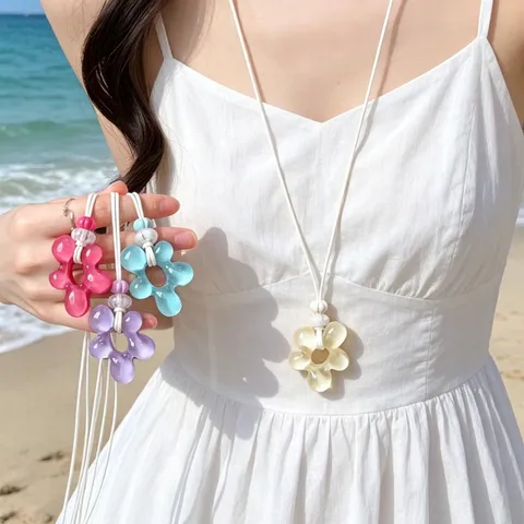Resin Flower Woven Necklace Resort Style Irregular Dopamine Pendant Necklace Fashion Beach Jewelry Gift For Women