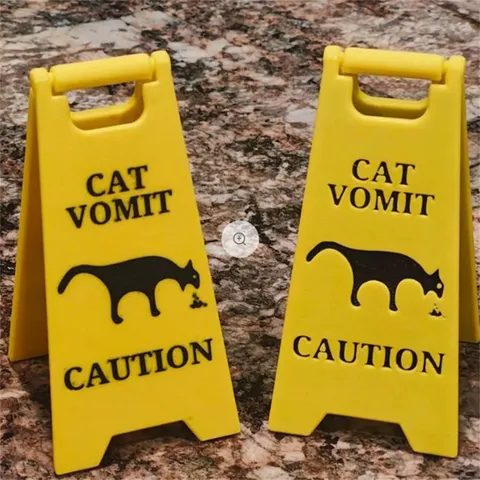 Lustiges Katzen Hunde Erbrechen Warnschild Kunststoff Neuheit Vorsichtsschild Desktop Ornament Niedliche Haustier Streich Dekor