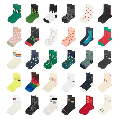 Unisex Cotton Crew Socks Streetwear Skateboard Casual Fashion Socks Colorful Pattern Mid-Calf Socks For Men Women