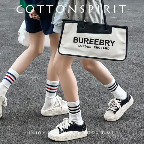 Unisex Cotton Crew Socks Japanese College Style Three Stripe Striped Casual Sports Skate Boarding Socks For Men Women