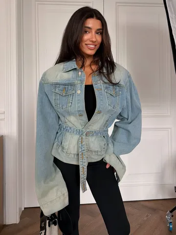 Women's Casual Vintage Wash Denim Jacket Oversized Lapel Long Sleeve Button Down Outwear With Belt Blue