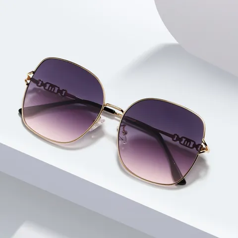 Occhiali da Sole alla Moda da Donna Montatura in Metallo Lenti Sfumate Protezione UV400 Stile Designer Grandi Occhiali Quadrati Con Aste a Catena