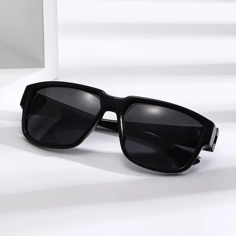 Occhiali da Sole Quadrati Retro Polarizzati da Uomo Protezione UV400 Guida Montatura PC Lente TAC Occhiali alla Moda