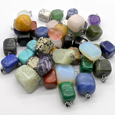 Ciondolo Quadrato Irregolare in Cristallo Naturale e Pietra Preziosa Accessorio per Collana DIY