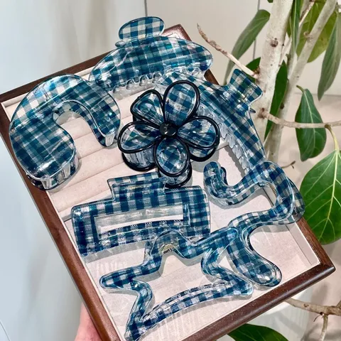 Blue Plaid Acrylic Hair Claw Geometric Flower Hair Clip Minimalist Hair Styling Accessories For Women Daily Hair Catch