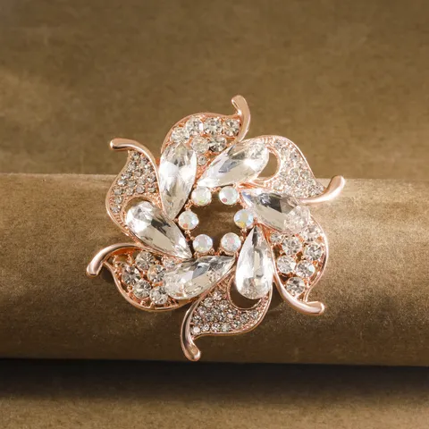 Fashion Alloy Rhinestone Flower Brooch Pin Elegant Crystal Suit Corsage Accessories For Women Banquet Daily Wear Jewelry