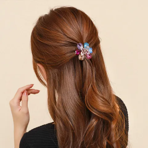 Metal Flower Hair Claw Small Daisy Rhinestone Hair Clip Elegant Crystal Hair Accessories For Women Daily Styling