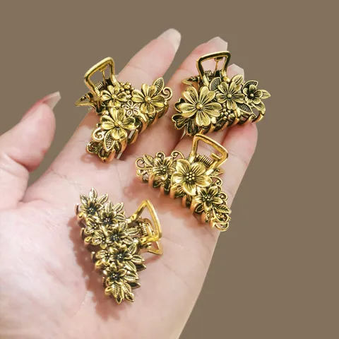Vintage Metal Hair Claw Small Shark Clip Floral Hollow Out Hair Accessories For Women Elegant Daily Styling Hair Catch