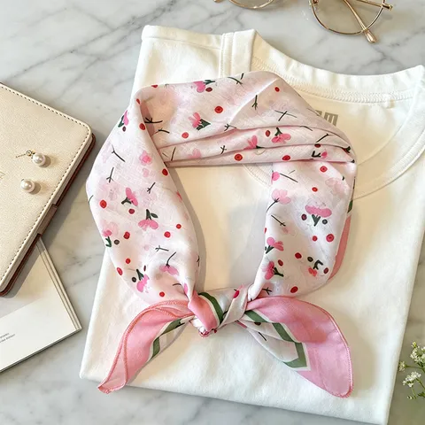 Women Floral Printed Polyester Small Square Scarf Lightweight Breathable Sun Protection Neck Scarf Hair Band