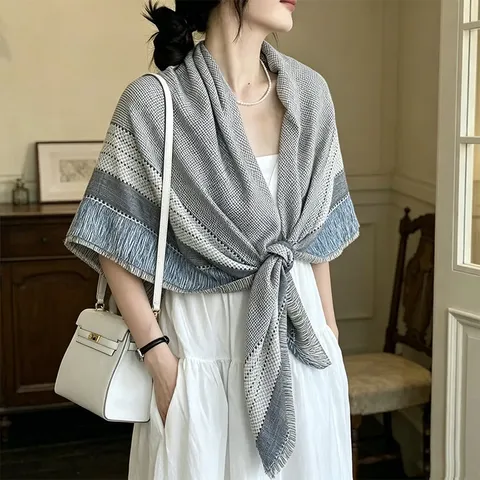 Women Fashion Polyester Scarf Ethnic Paisley Print Square Shawl Vintage Sunscreen Lightweight Travel Neck Scarf