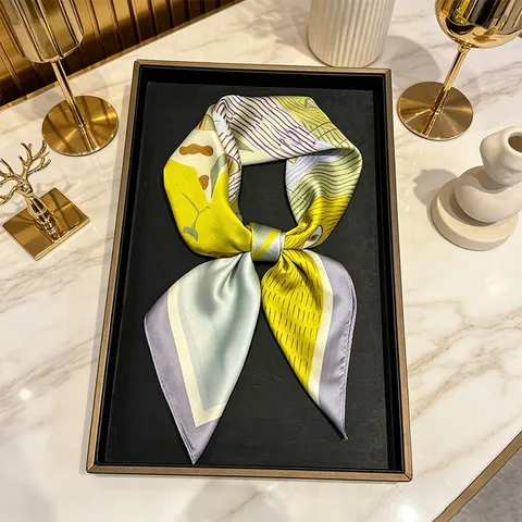 Women Satin Square Scarf Artistic Oil Painting Cat Print Lightweight Soft Fashion Decorative Neck Scarf For Daily Wear
