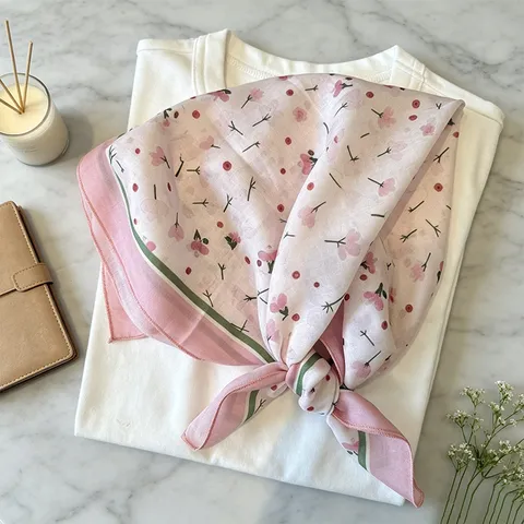 Women Floral Printed Polyester Small Square Scarf Lightweight Breathable Sun Protection Neck Scarf Hair Band