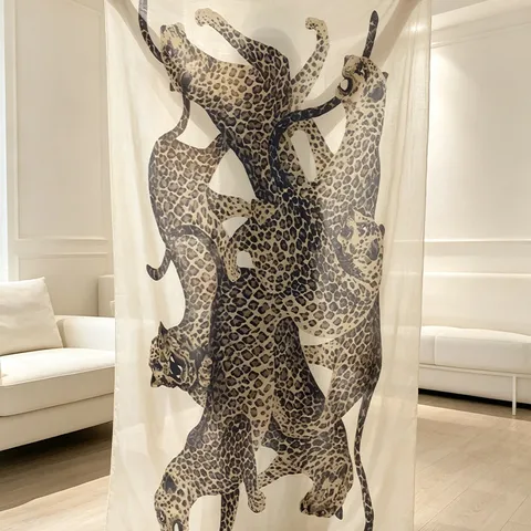 Women's Printed Leopard Print Wool Scarf Elegant Vintage Long Shawl Soft Warm Winter Fashion Travel Scarf