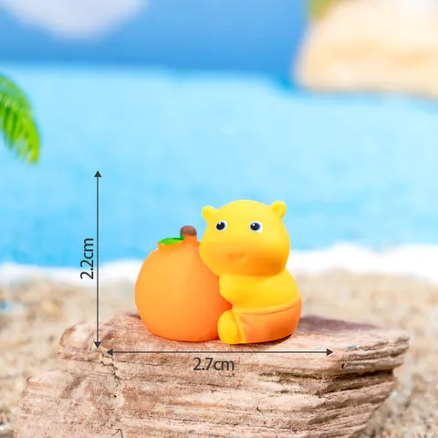Simpatica Statuetta di Capibara in Resina Miniatura Ornamento da Scrivania Creativa Statua di Animale Cartoon DIY Micro Paesaggio Arredamento Casa