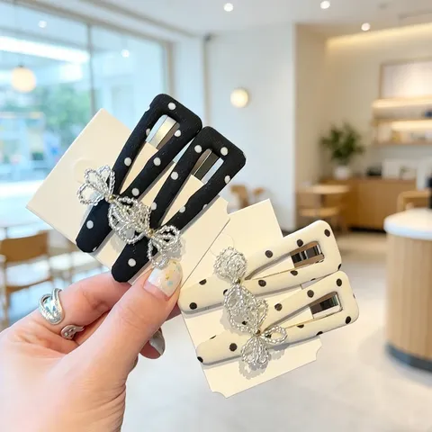Barrette à Cheveux Nœud à Pois en Velours Femmes Mode Doux Accessoires de Coiffure Clip Latéral Frange Épingle Cadeau