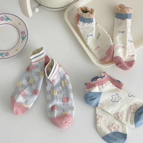 Calzini Corti da Donna in Stile Preppy Dolce Motivo Floreale Argyle a Contrasto Calze alla Caviglia Traspiranti in Poliestere