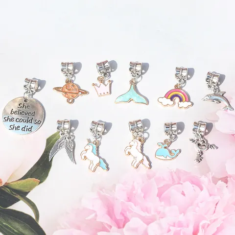 DIY Legierung Emaille Anhänger Süße Krone Saturn Regenbogen Wal Einhorn Engel Flügel Anhänger Für Armband Halskette Schmuckherstellung