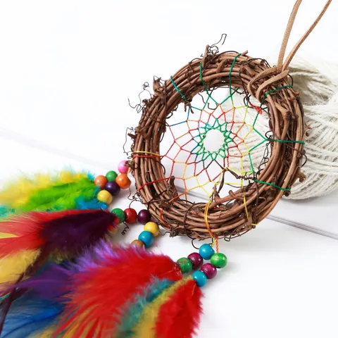 Style Bohème Indien Attrape-Rêves Fait Main Décoration Murale Plumes Multicolores Perles en Bois Ornement de Chambre