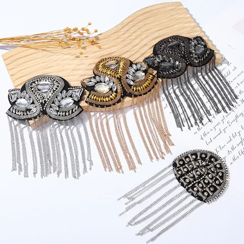 DIY Strass Quasten Epauletten Metallkette Anzug Kleid Schulterfleck Bühnenperformance Dekorative Bekleidungszubehör