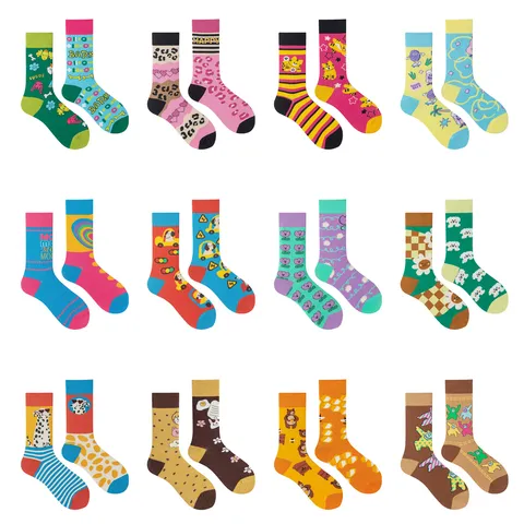 Asymmetric AB Cartoon Jacquard Mid-Calf Socks Breathable Cotton Trendy Socks For Men Women Casual Daily Wear Animal Pattern