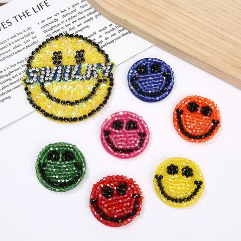Handgemachte Perlen Smiley Gesicht Stoffaufnäher DIY Kleidungszubehör Süße Cartoon Applikation Für Kleidung Hüte Taschen