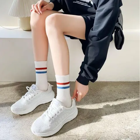 Women's Mid-Calf Sport Socks Breathable Sweat-Absorbent Polyester Striped Casual Socks Korean Style Daily Athletic Hosiery