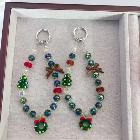 Christmas Tree Series Glass Bead Phone Chain Wreath Bowknot Bag Key Pendant Holiday Fashion Jewelry Accessory