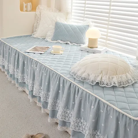 Tapis de Fenêtre en Saillie en Velours de Cristal Matelassé avec Garniture en Dentelle Antidérapant Coussin de Balcon Décoration Douce de Maison Salon