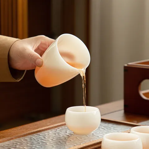 Service à Thé Kung Fu en Porcelaine de Jade Gaiwan Tasse Kit de Cérémonie du Thé en Céramique Cadeau