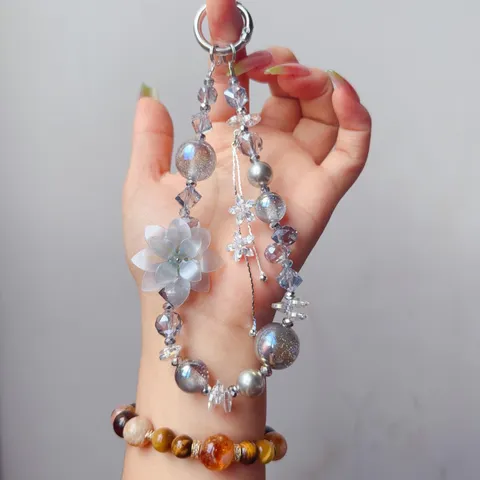 Handmade Beaded Crystal Phone Chain Bag Charm Light Luxury Floral Pendant Strap Fashion Accessories Gift