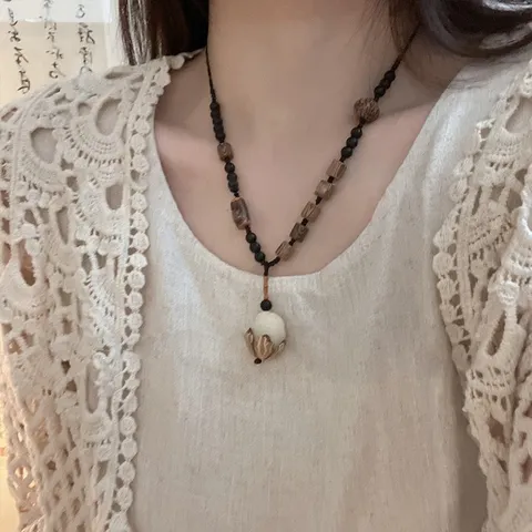 Collana Bodhi in Grani di Legno Stile Zen Catena Lunga Etnica Retro per Donna Gioielli in Nuovo Stile Cinese