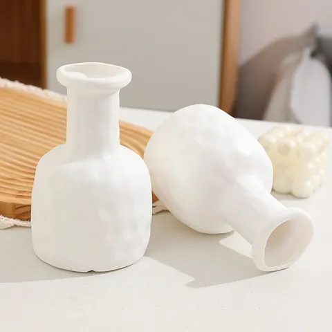 Vase en Plastique Moderne et Minimaliste Géométrique Tordu Blanc Vase à Fleurs d'Art de Bureau Décoration de la Maison