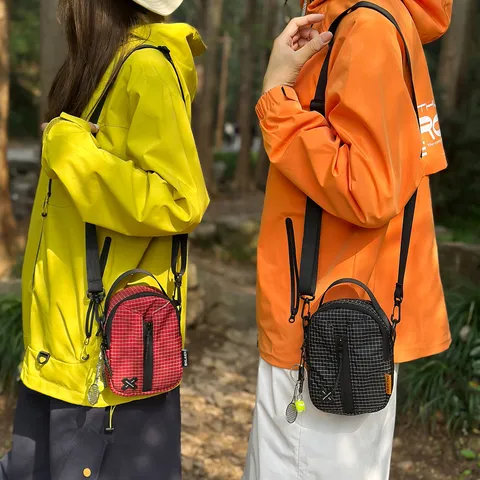 Men Outdoor Nylon Plaid Crossbody Bag Waterproof Small Shoulder Bag Portable Mobile Phone Bag With Pendant