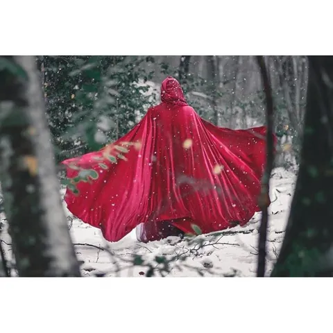Women Velvet Hooded Cloak Long Cape For Halloween Christmas Party Cosplay Costume Photogenic Studio Shawl Outerwear