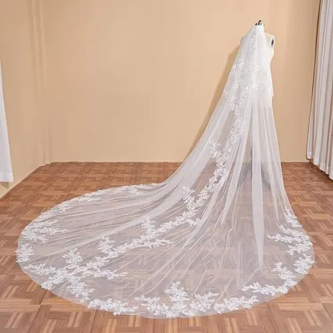 Lange Polyester Bruids Huwelijks Sluier Met Kantrand Tule Vloerlengte Sluier Voor Bruid Wit Ivoor Bruidsaccessoires