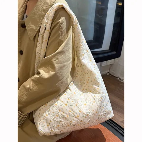 Japanese Style Fresh Floral Canvas Tote Bag For Women Large Capacity Commuting Shoulder Bag Casual Shopping Bag