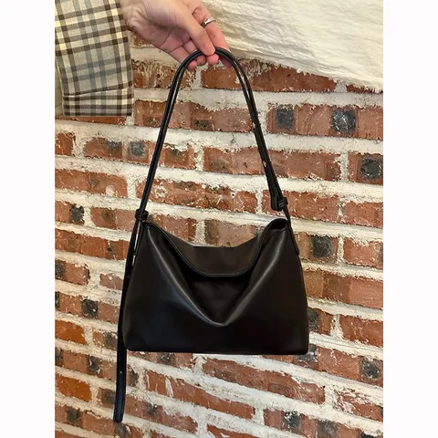 Korean Minimalist PU Leather Tote Bag For Women Large Capacity Casual Commuter Shoulder Underarm Bag Solid Color