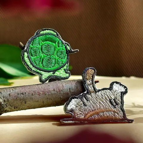 Mignons Écussons en Tissu Brodés d'Animaux de Dessin Animé DIY Thermocollant Chat Panda Lapin Tortue Badges Brodés Pour Vêtements
