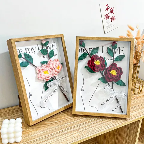 Marco de Fotos de Flor de Camelia Crochet Hecho a Mano Marco de Fotos Floral de Lana Tejida Adorno de Escritorio Terminado Regalo de Cumpleaños