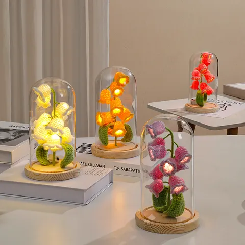 Luz Nocturna De Lirio De Los Valles Hecha A Mano De Ganchillo Cubierta De Vidrio Base De Madera Lámpara De Escritorio LED Regalo De Decoración